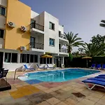 Renos 4*
