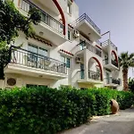 Renos Appart hôtel 4*