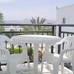 Renos מלון דירות