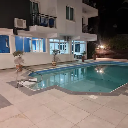 Renos Hotel de apartamente 4*