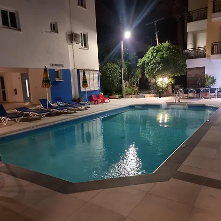 Hotel de apartamente Renos
