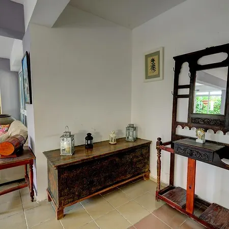 Renos Hotel de apartamente