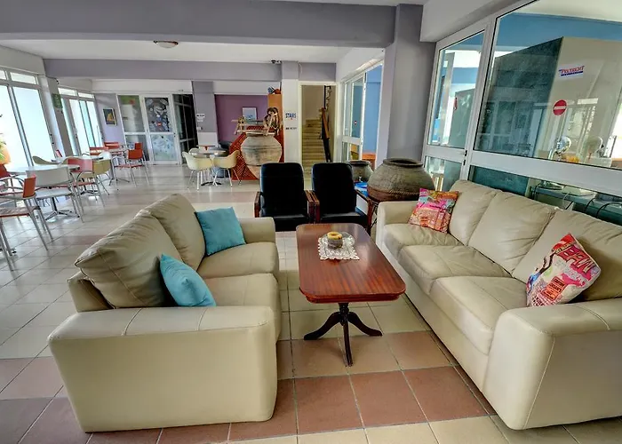 Апарт-отель Renos Полис