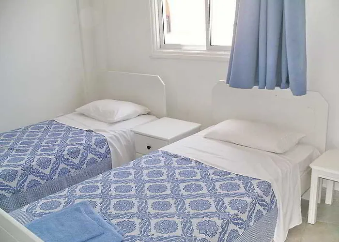 Апарт-отель Renos