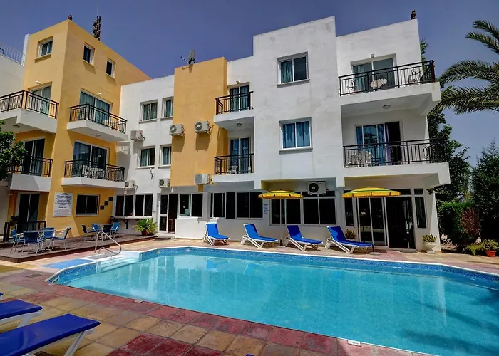 Апарт-отель Renos 4*